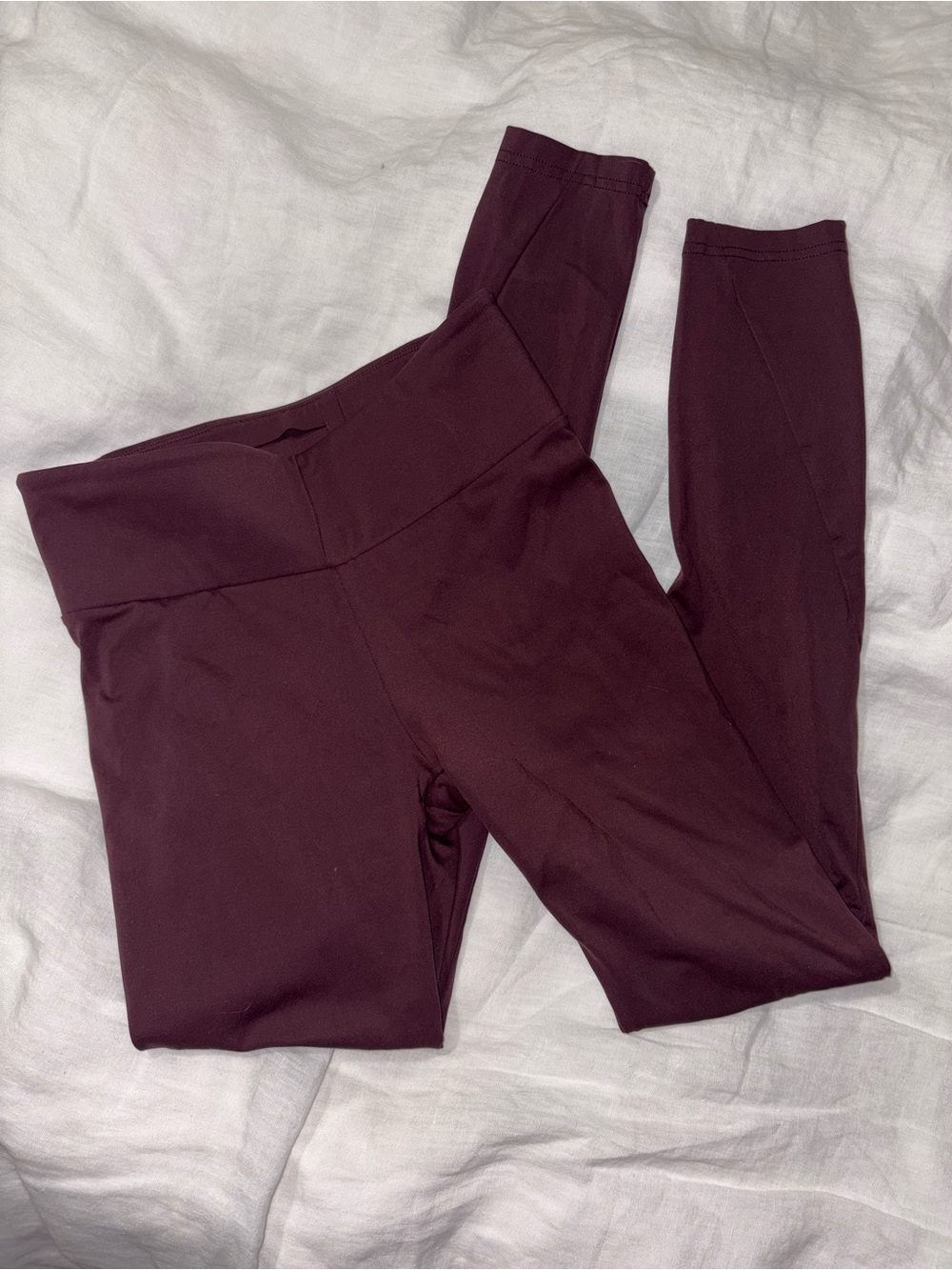 Women's High-Rise Leggings in Plum